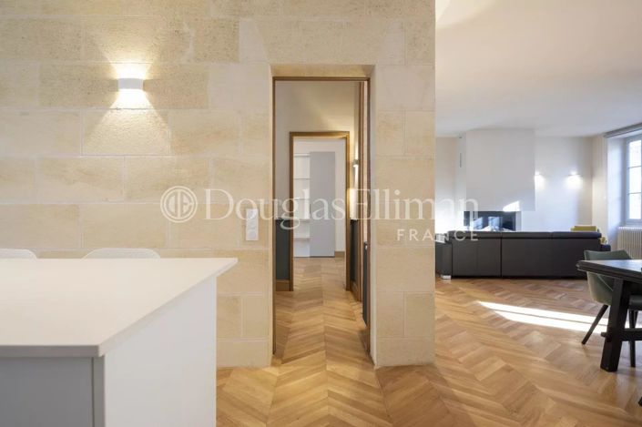 Image No.5-5 Bed House for sale