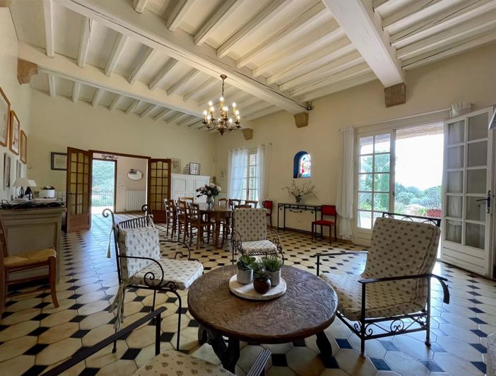 Image No.12-5 Bed House for sale