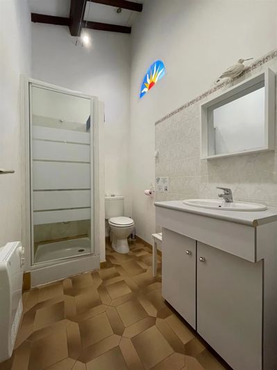 Image No.17-5 Bed House for sale