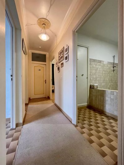 Image No.20-5 Bed House for sale