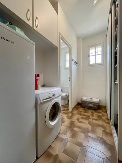 Image No.25-5 Bed House for sale