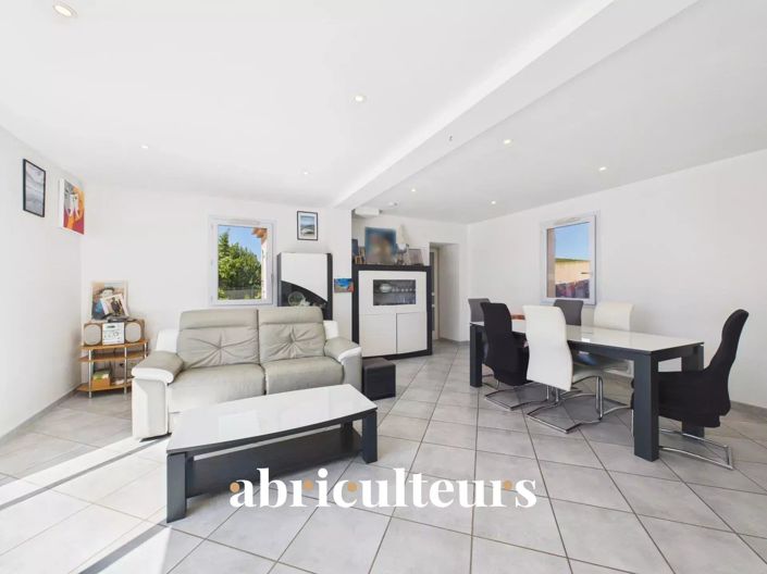 Image No.4-4 Bed House for sale