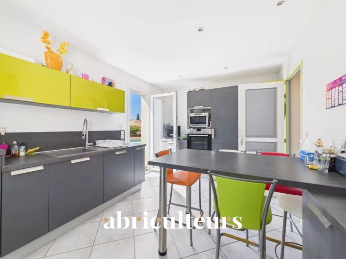 Image No.6-4 Bed House for sale