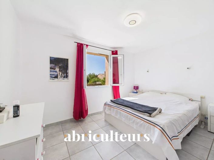 Image No.7-4 Bed House for sale