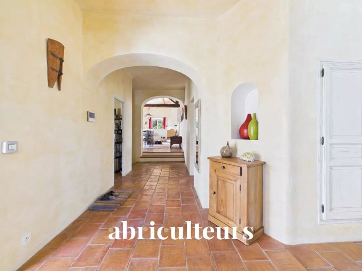 Image No.16-4 Bed House for sale