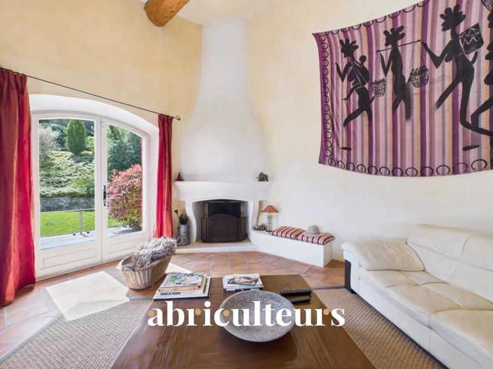 Image No.20-4 Bed House for sale