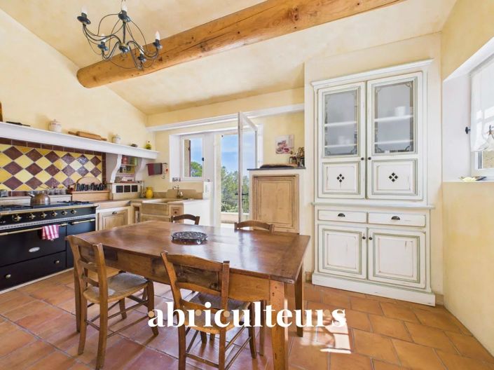 Image No.25-4 Bed House for sale