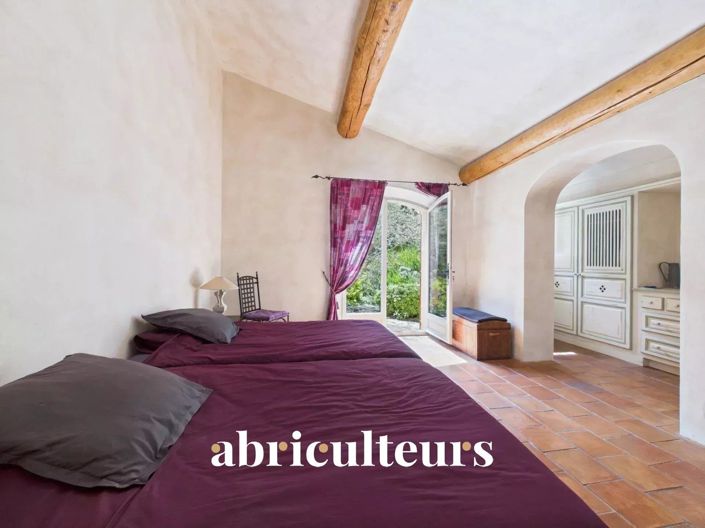 Image No.35-4 Bed House for sale