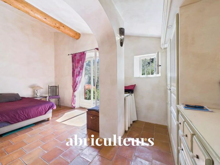 Image No.36-4 Bed House for sale