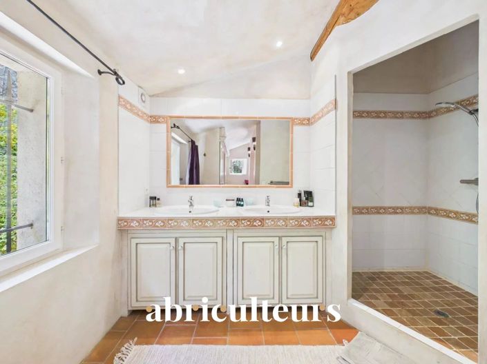 Image No.40-4 Bed House for sale