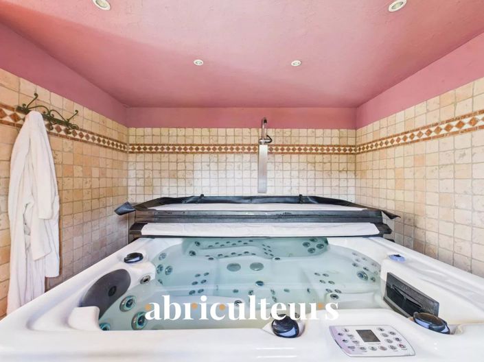 Image No.48-4 Bed House for sale