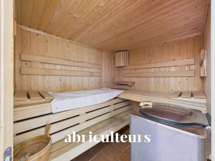 Image No.50-4 Bed House for sale