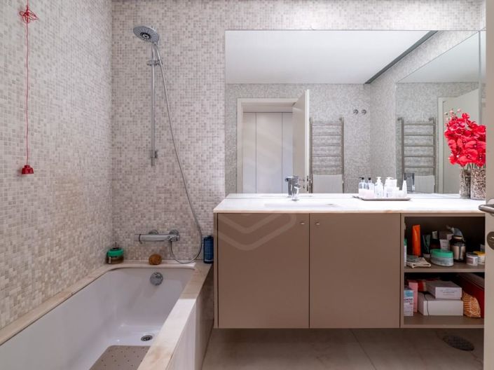 Image No.20-3 Bed Apartment for sale