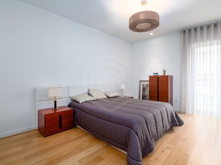 Image No.23-3 Bed Apartment for sale