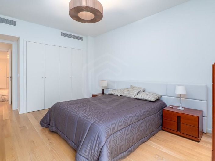 Image No.24-3 Bed Apartment for sale