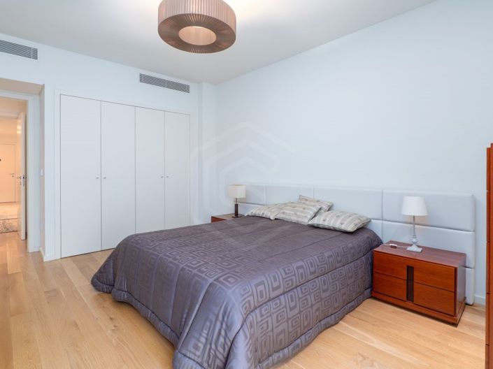 Image No.24-3 Bed Apartment for sale