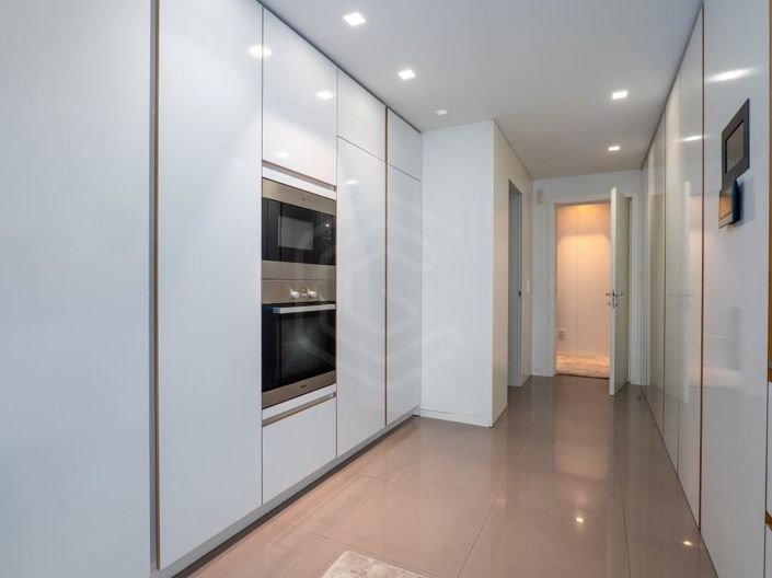 Image No.28-3 Bed Apartment for sale