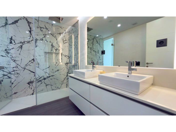 Image No.20-3 Bed House for sale