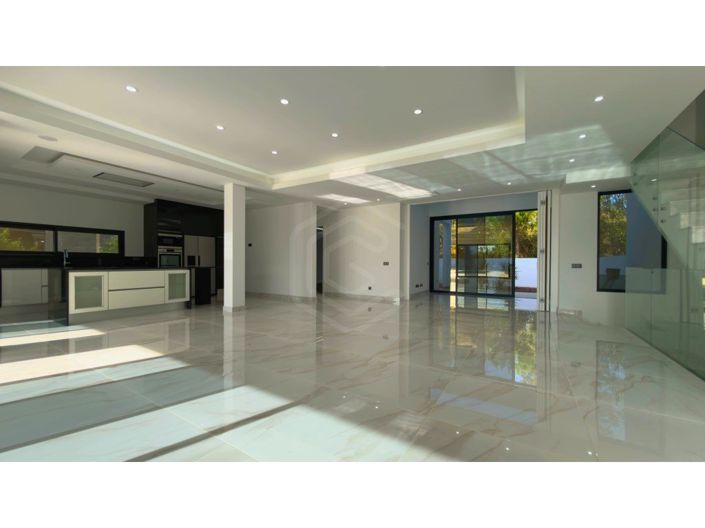 Image No.4-3 Bed House for sale