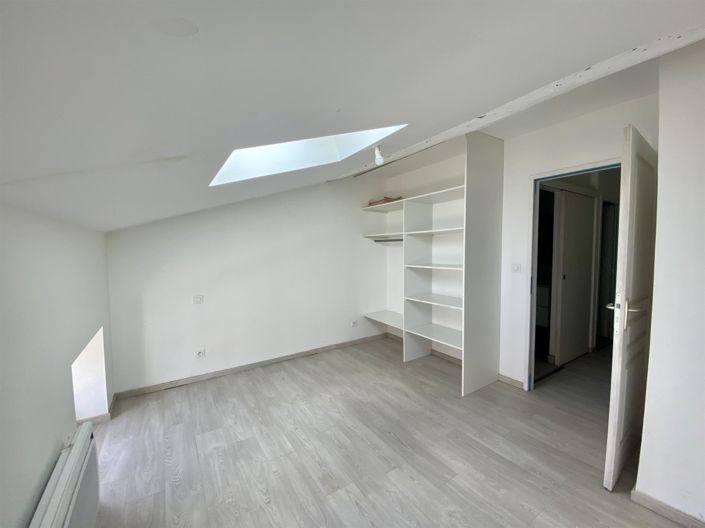 Image No.15-House for sale