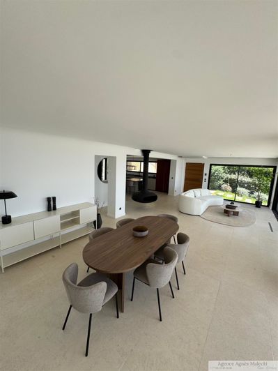 Image No.7-4 Bed House for sale