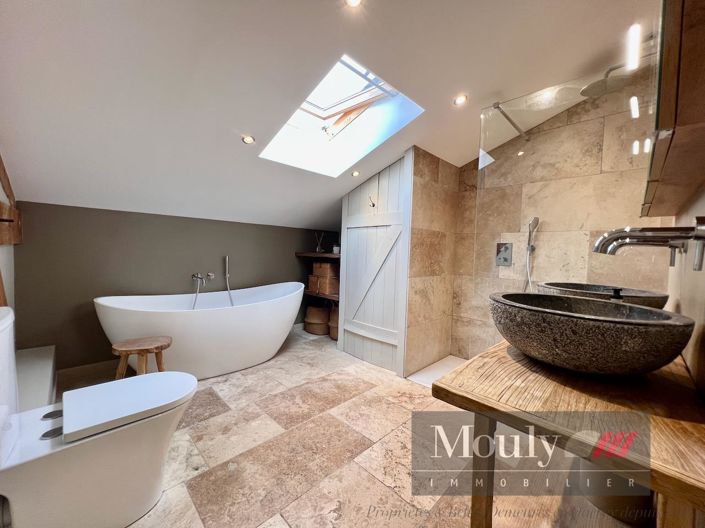 Image No.20-7 Bed House for sale