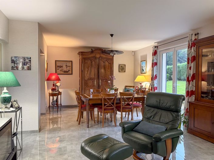 Image No.11-4 Bed House for sale