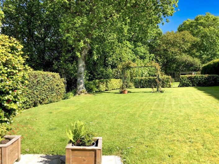 Image No.6-4 Bed House for sale