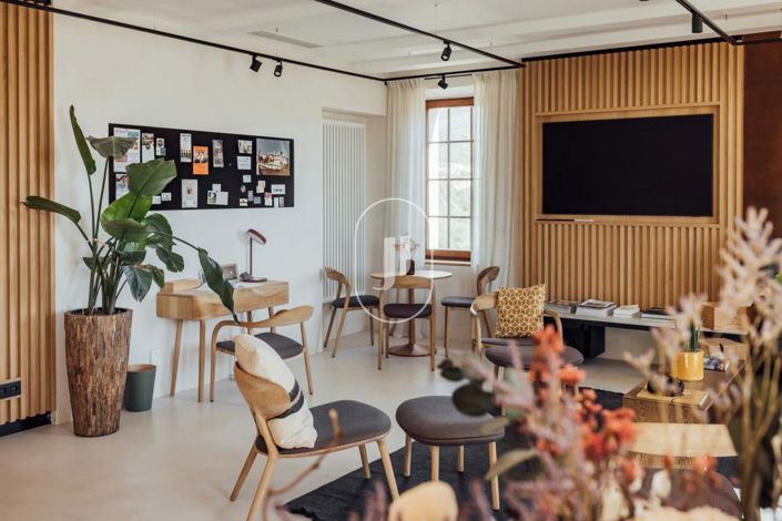 Image No.5-6 Bed House for sale