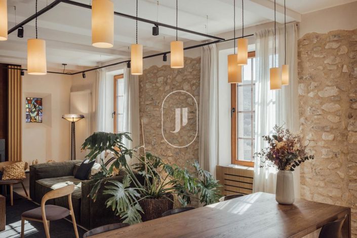 Image No.6-6 Bed House for sale