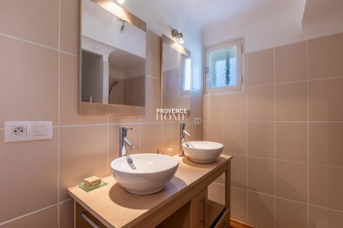 Image No.16-4 Bed House for sale