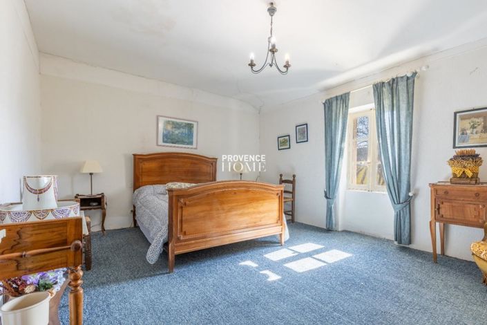 Image No.9-4 Bed House for sale