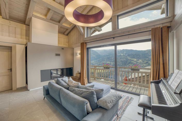 Image No.10-6 Bed House for sale