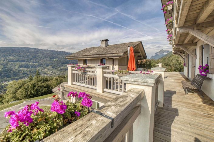 Image No.2-6 Bed House for sale