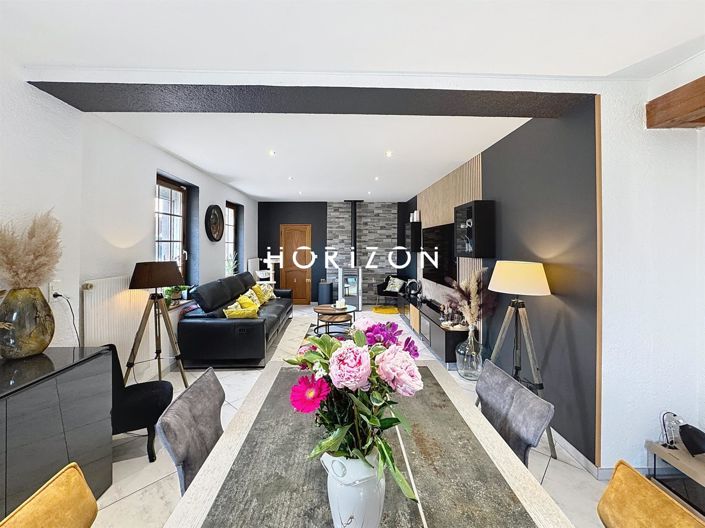 Image No.17-6 Bed House for sale