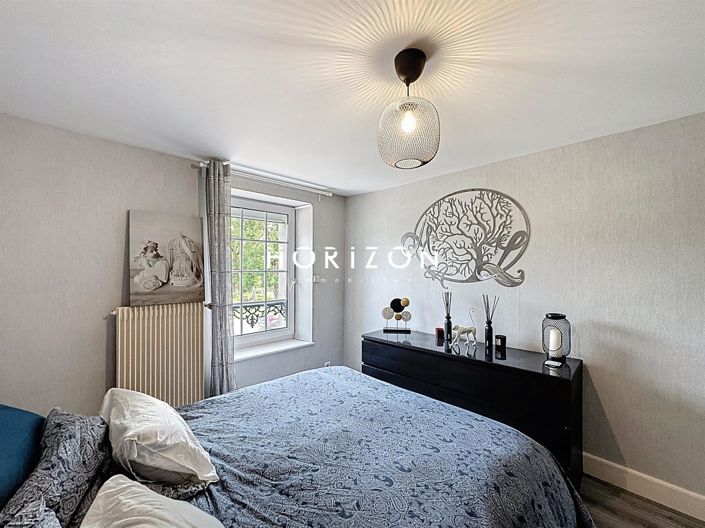 Image No.18-6 Bed House for sale