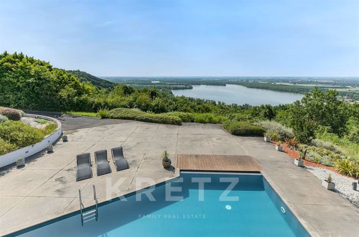 Image No.3-3 Bed House for sale