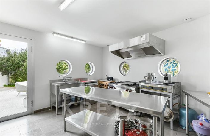 Image No.7-3 Bed House for sale