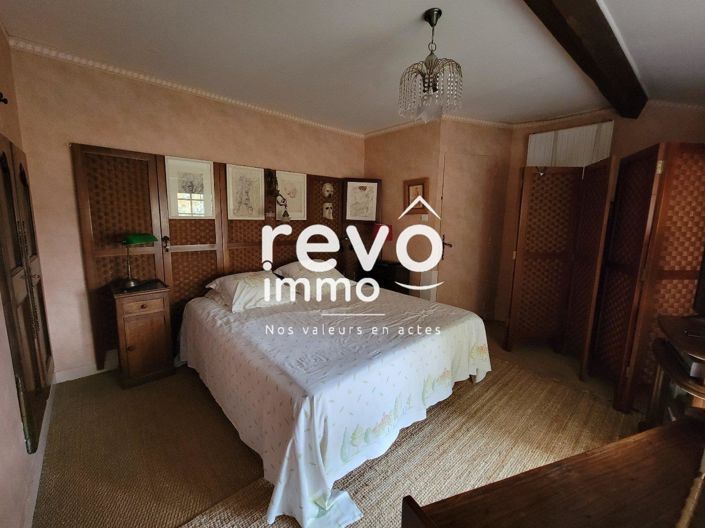 Image No.10-3 Bed House for sale