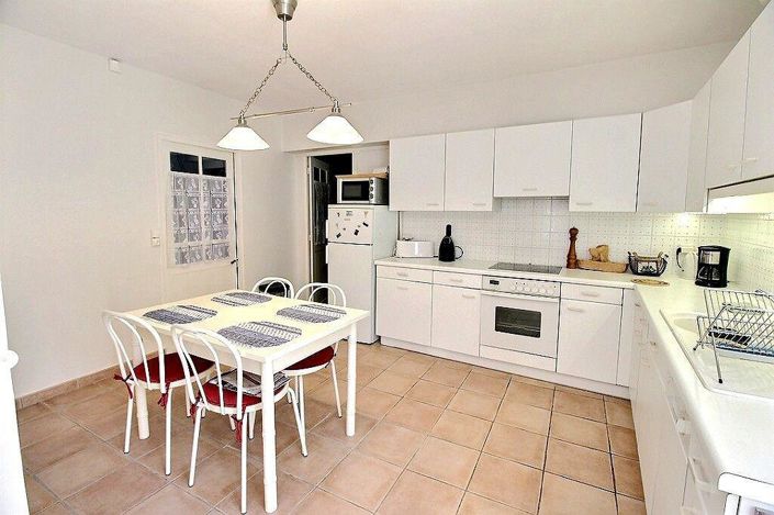 Image No.12-4 Bed House for sale