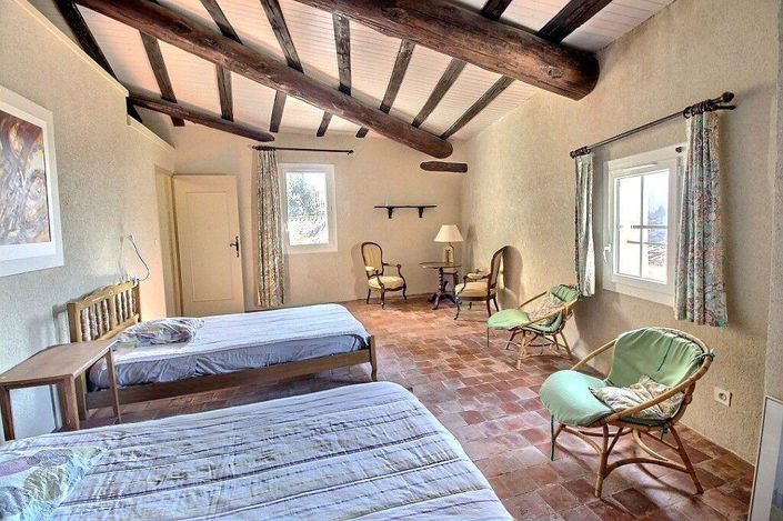 Image No.8-4 Bed House for sale