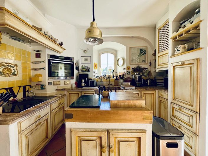 Image No.14-3 Bed House for sale