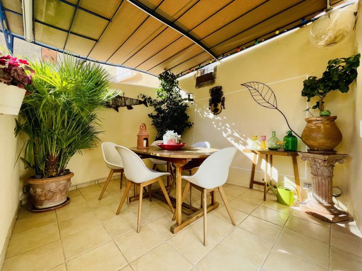 Image No.18-3 Bed House for sale