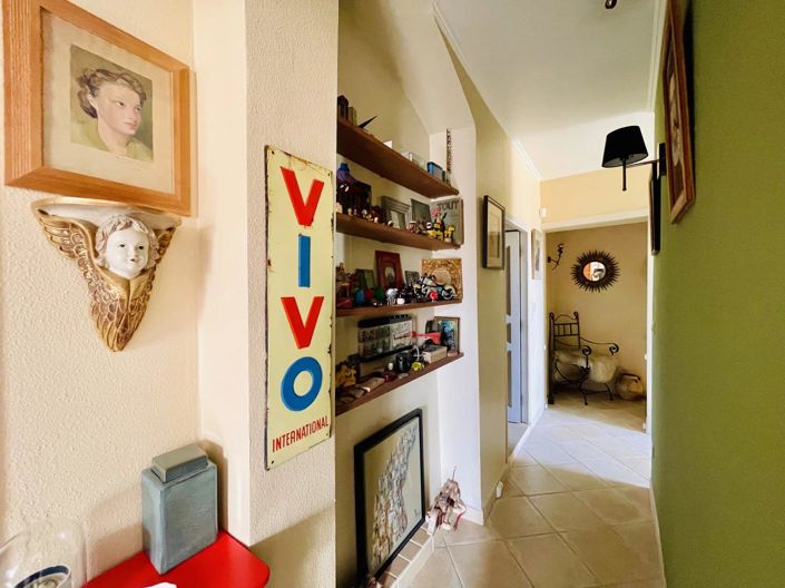 Image No.8-3 Bed House for sale