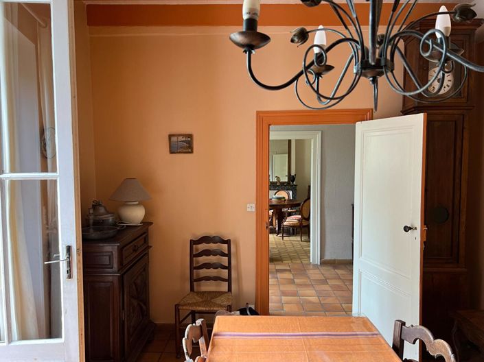 Image No.7-5 Bed House for sale