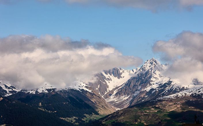 Image No.16-10 Bed Property for sale