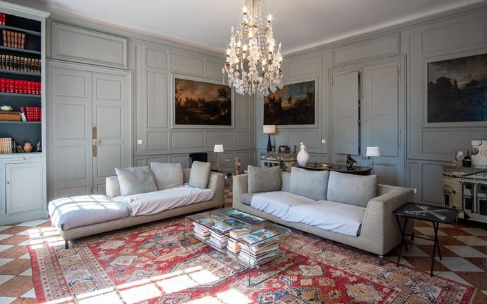 Image No.7-8 Bed Property for sale