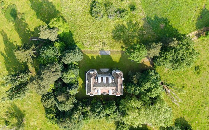 Image No.16-9 Bed Property for sale