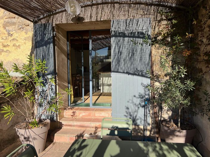 Image No.9-3 Bed House for sale