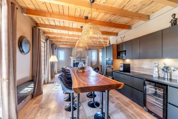 Image No.5-7 Bed House for sale